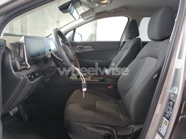Photo 9 of 2023 KIA SPORTAGE LX (VIN KNDPU3AF9P7145076)