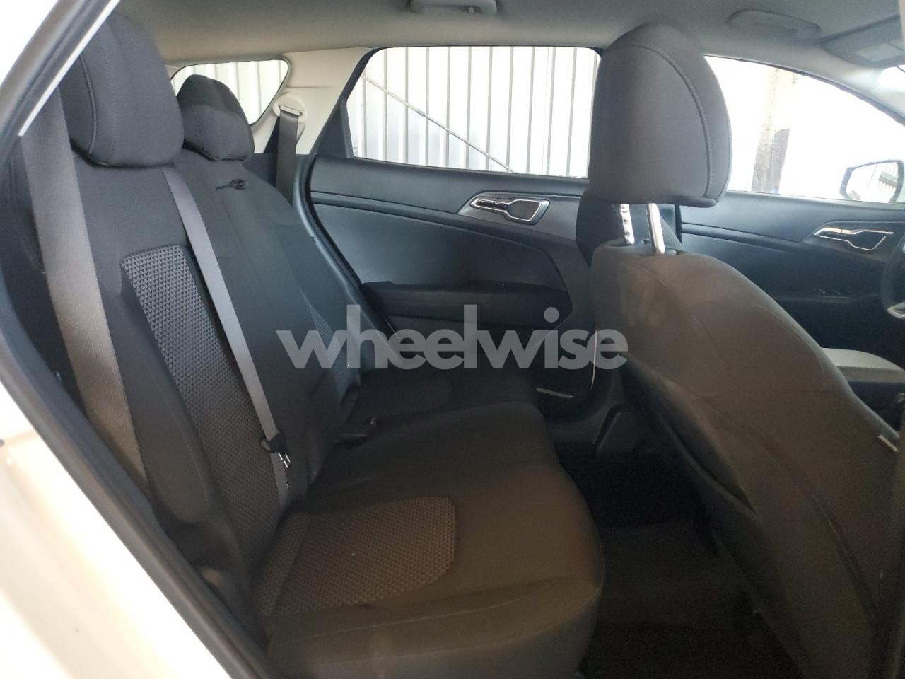 Photo 11 of 2025 KIA SPORTAGE LX (VIN KNDPU3DF2S7387826)