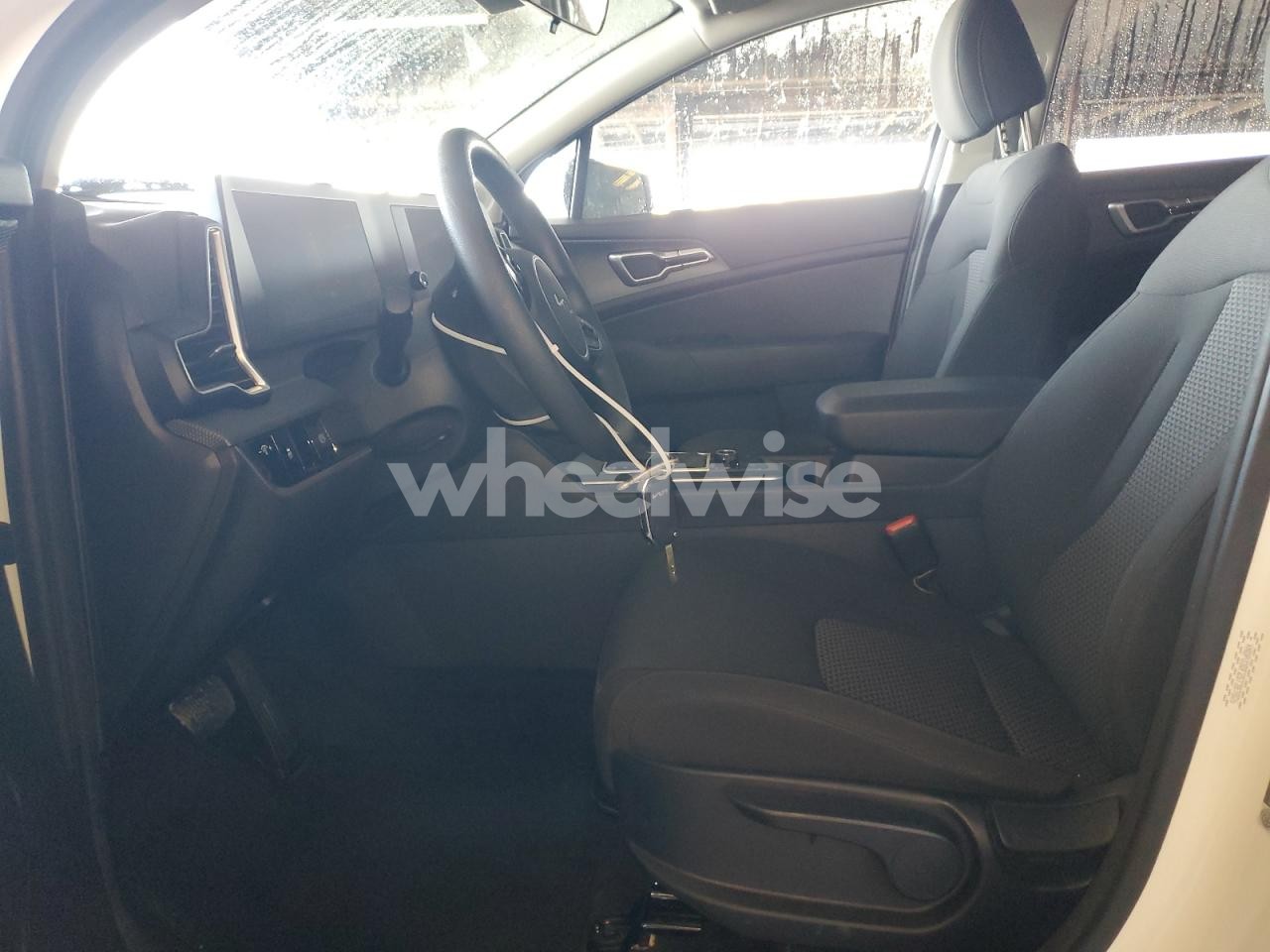 Photo 7 of 2025 KIA SPORTAGE LX (VIN KNDPU3DF2S7387826)