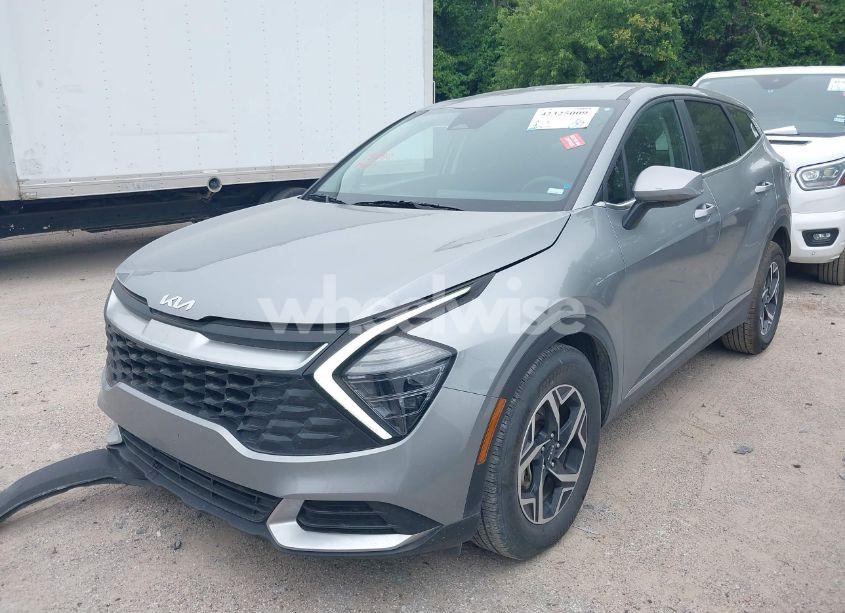 Photo 2 of 2024 Kia Sportage LX (VIN KNDPU3DF4R7234536)