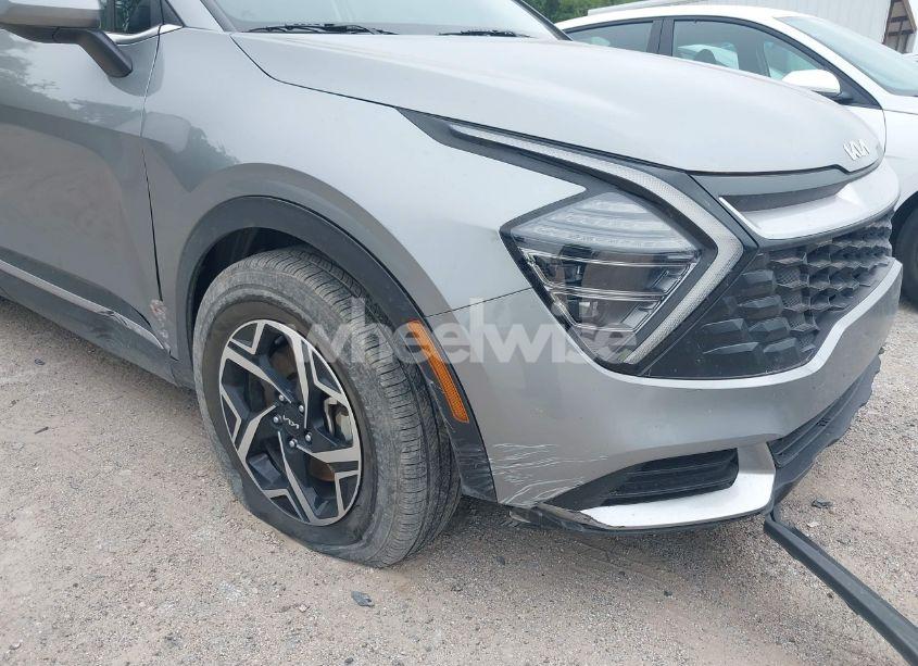 Photo 6 of 2024 Kia Sportage LX (VIN KNDPU3DF4R7234536)