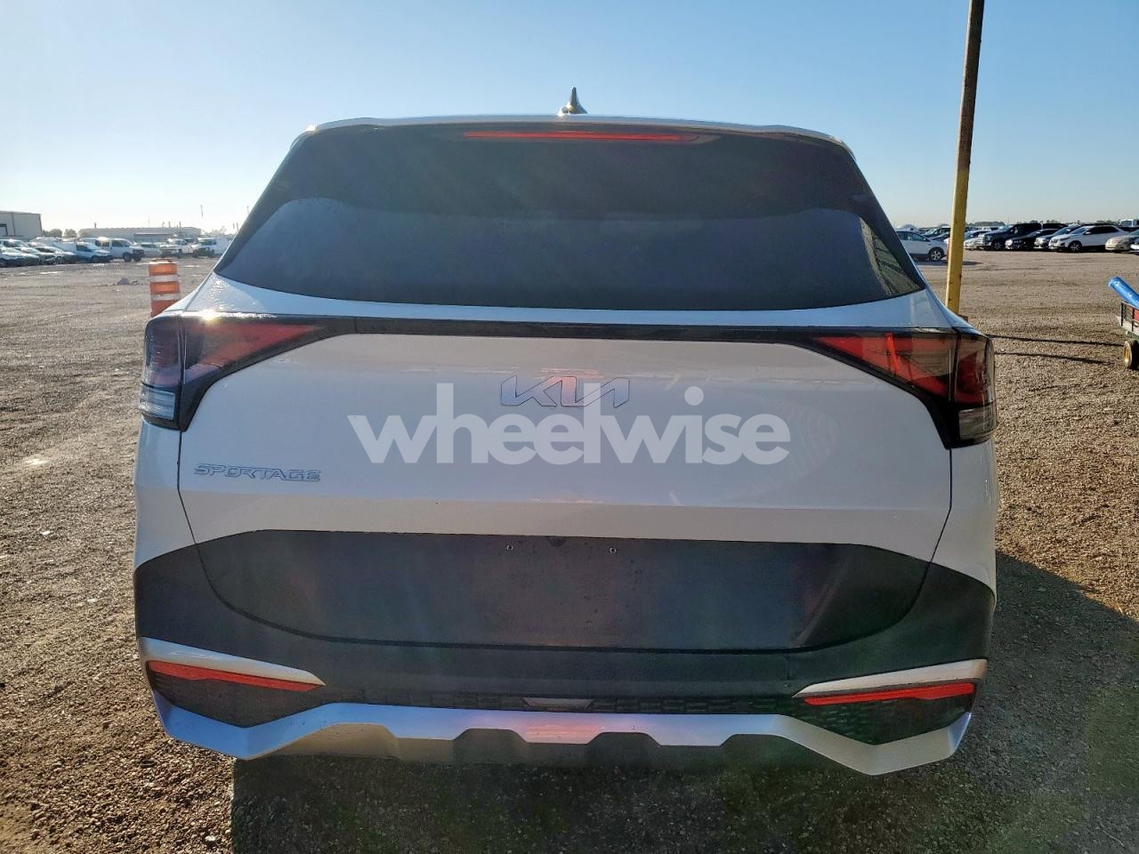 Photo 6 of 2024 KIA SPORTAGE LX (VIN KNDPU3DF5R7281025)