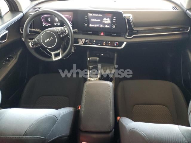 Photo 4 of 2024 KIA SPORTAGE LX (VIN KNDPU3DF6R7303260)