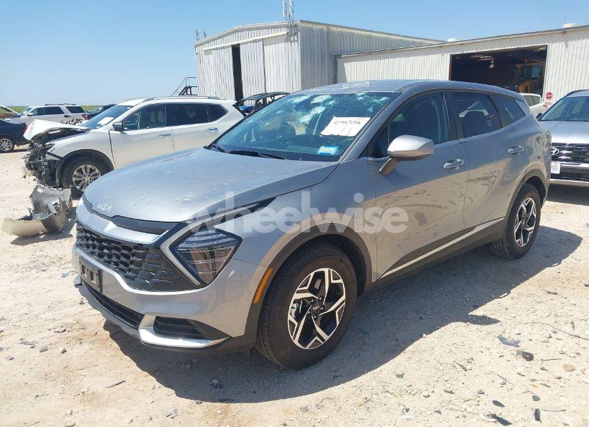 Photo 2 of 2025 Kia Sportage LX (VIN KNDPU3DF6S7352481)