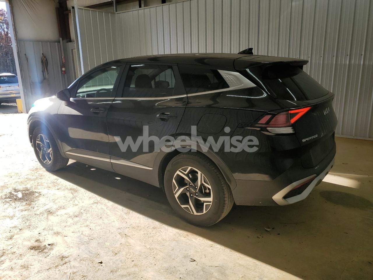 Photo 2 of 2025 KIA SPORTAGE LX (VIN KNDPU3DF6S7353730)