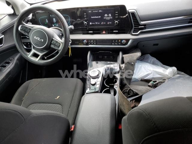 Photo 3 of 2025 KIA SPORTAGE LX (VIN KNDPU3DG1S7204540)
