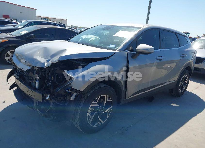 Photo 2 of 2023 Kia Sportage LX (VIN KNDPUCAF3P7196718)