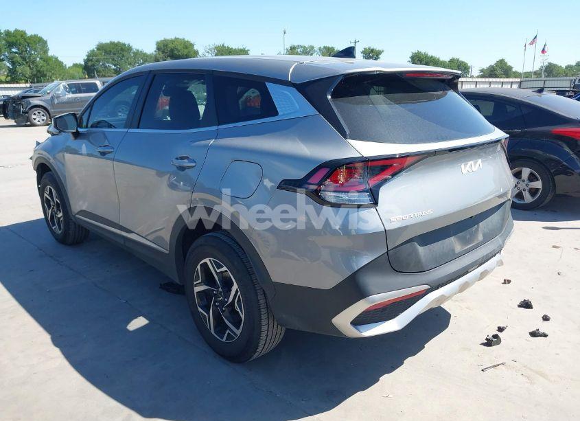 Photo 3 of 2023 Kia Sportage LX (VIN KNDPUCAF3P7196718)