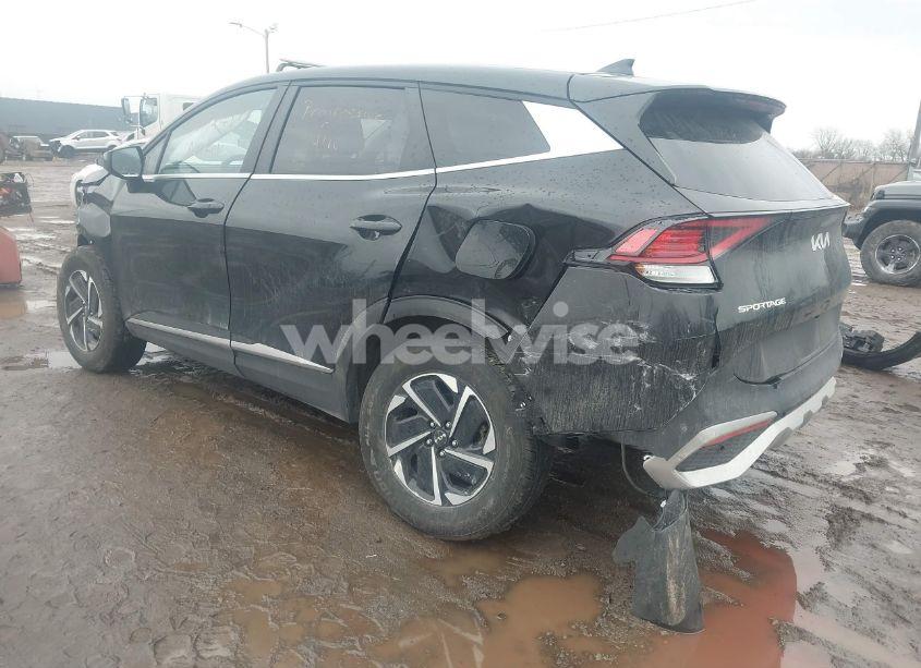 Photo 3 of 2023 Kia Sportage HYBRID LX (VIN KNDPUCAG6P7094418)