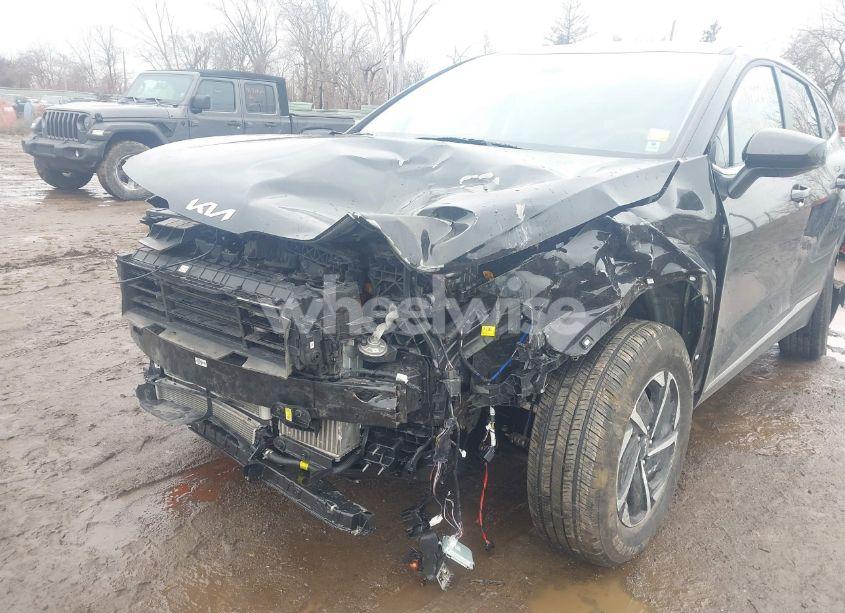 Photo 6 of 2023 Kia Sportage HYBRID LX (VIN KNDPUCAG6P7094418)