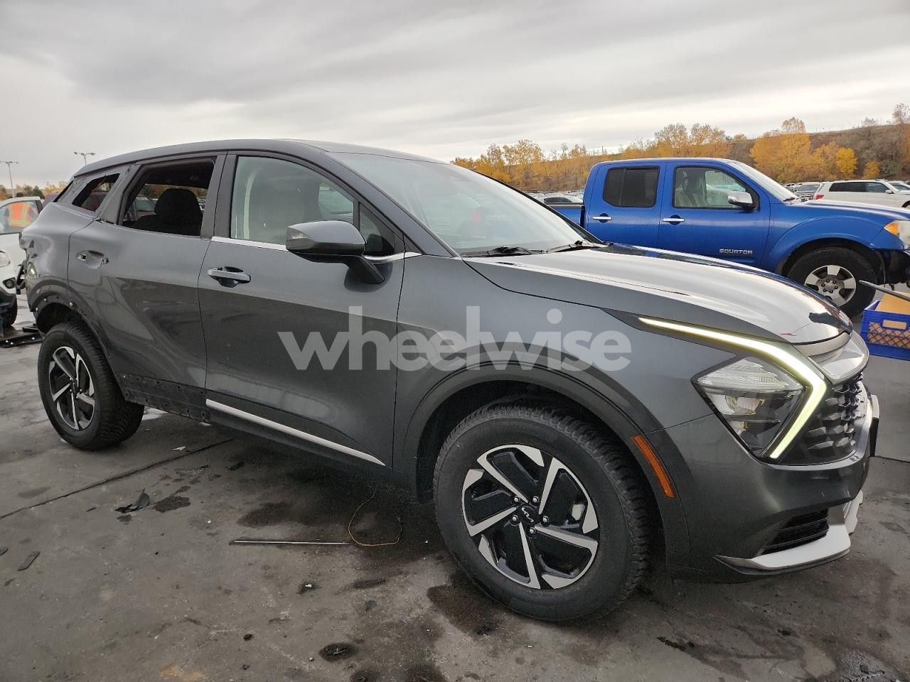 Photo 4 of 2023 KIA SPORTAGE LX (VIN KNDPUCAG7P7024992)