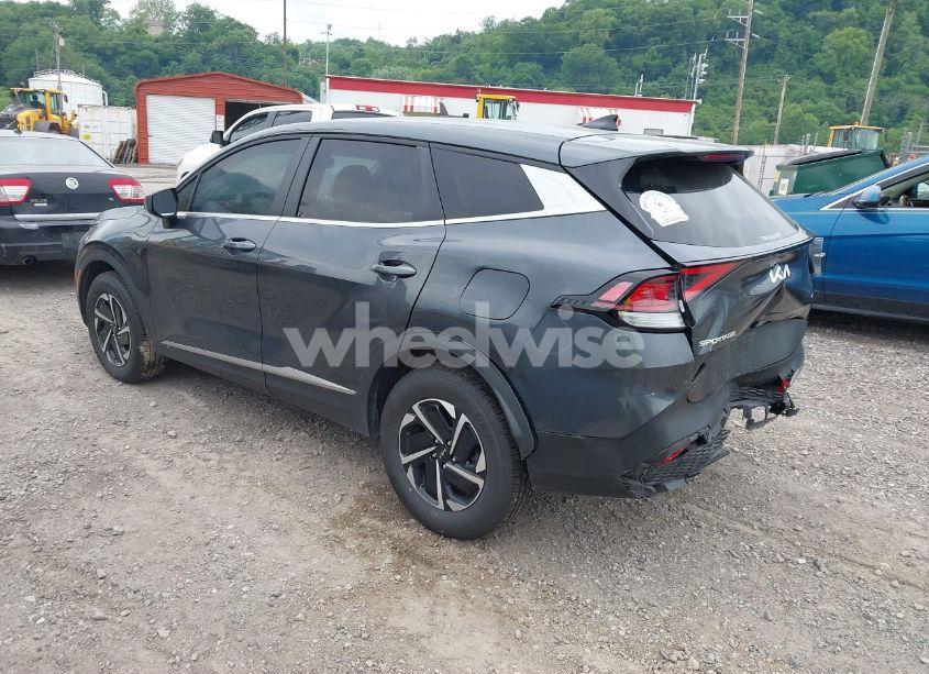 Photo 3 of 2023 Kia Sportage HYBRID LX (VIN KNDPUCAG7P7087123)