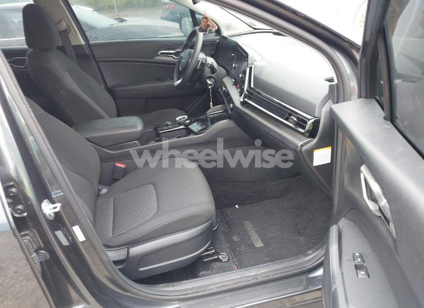 Photo 5 of 2023 Kia Sportage HYBRID LX (VIN KNDPUCAG7P7087123)