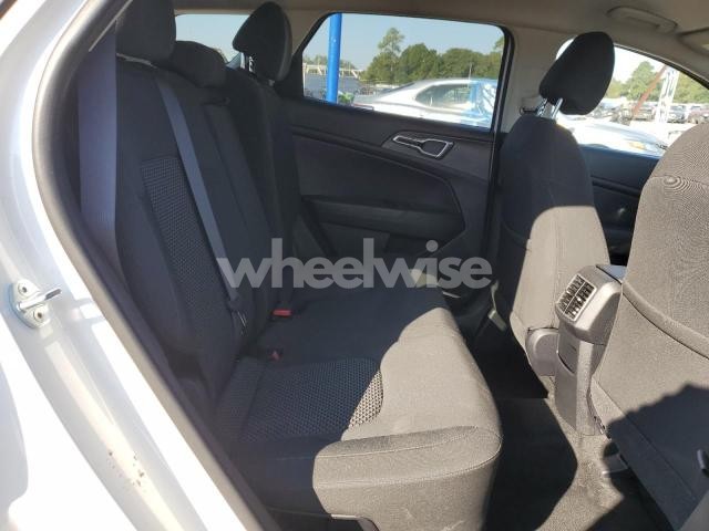 Photo 7 of 2023 KIA SPORTAGE LX (VIN KNDPUCAG7P7093892)