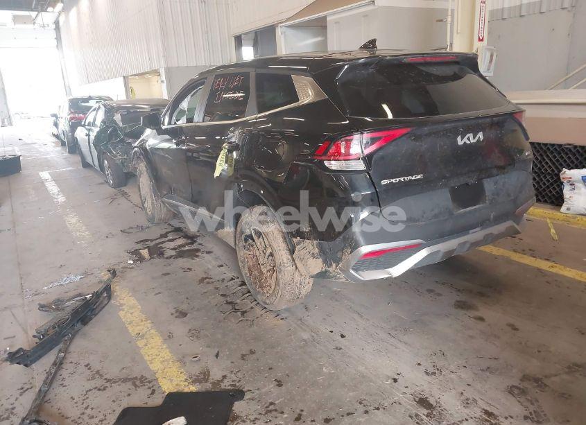 Photo 3 of 2023 Kia Sportage HYBRID LX (VIN KNDPUCAG7P7116619)