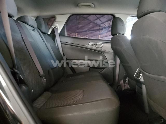 Photo 6 of 2023 KIA SPORTAGE LX (VIN KNDPUCAG8P7020367)