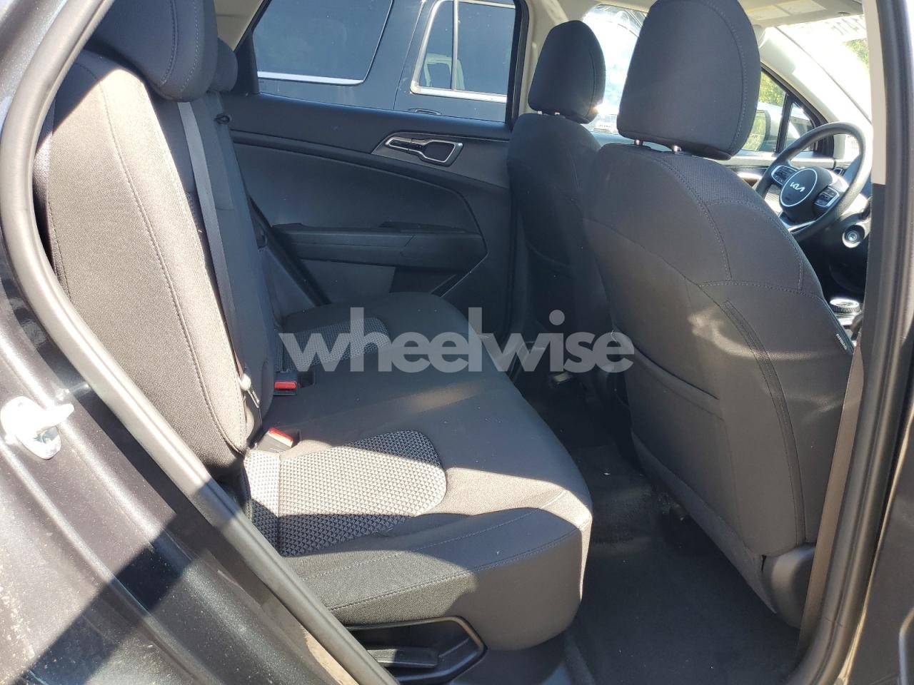 Photo 10 of 2023 KIA SPORTAGE LX (VIN KNDPUCAG8P7116922)