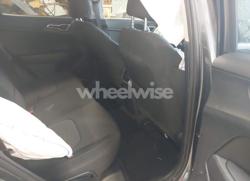 Photo 8 of 2024 Kia Sportage LX (VIN KNDPUCDF4R7296180)