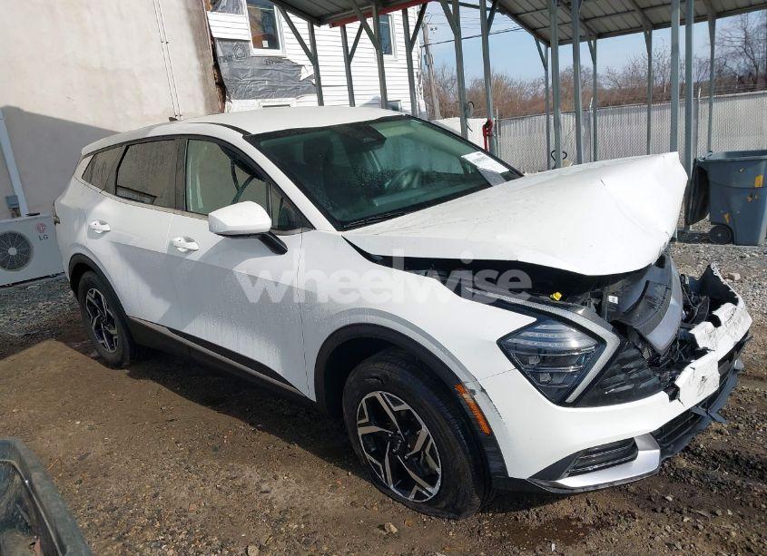 2024 Kia Sportage LX (VIN KNDPUCDF8R7319069) main photo