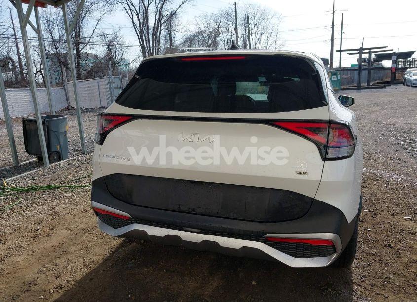 Photo 16 of 2024 Kia Sportage LX (VIN KNDPUCDF8R7319069)