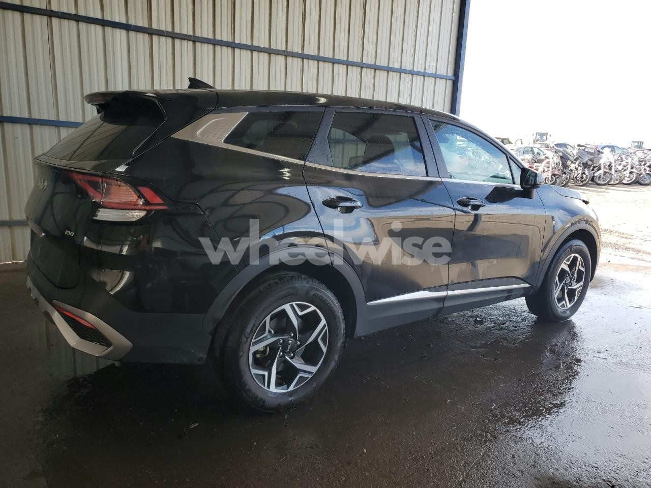 Photo 3 of 2024 KIA SPORTAGE LX (VIN KNDPUCDF9R7290021)