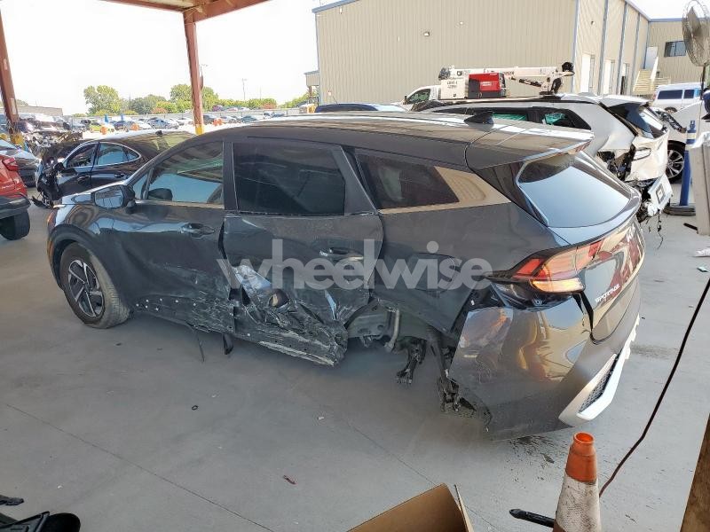 Photo 5 of 2024 KIA SPORTAGE LX (VIN KNDPUCDG3R7143038)