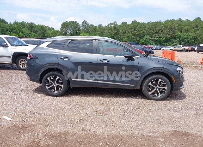 Photo 13 of 2023 Kia Sportage EX (VIN KNDPVCAF7P7105673)
