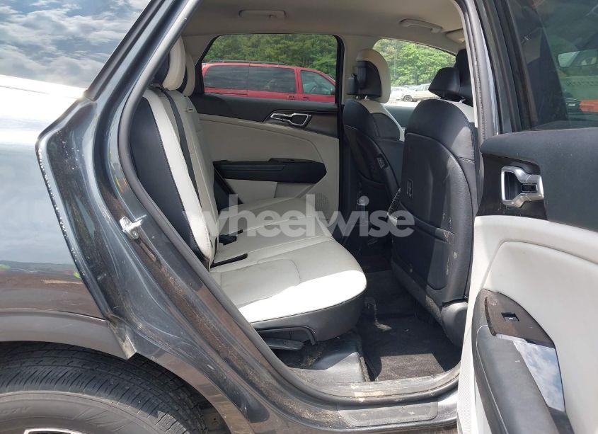 Photo 8 of 2023 Kia Sportage EX (VIN KNDPVCAF7P7105673)
