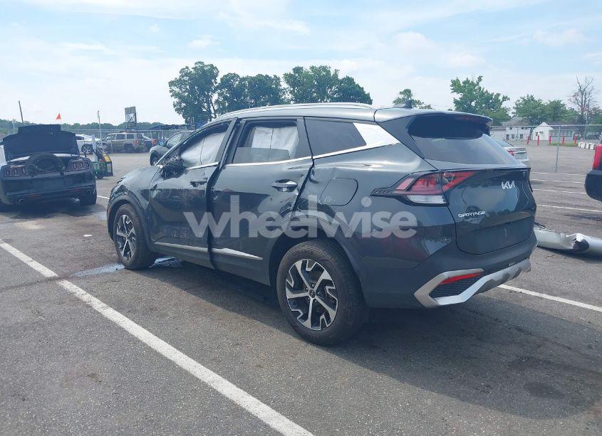 Photo 3 of 2023 Kia Sportage HYBRID EX (VIN KNDPVCAG5P7018914)