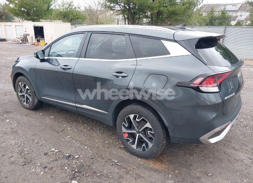 Photo 3 of 2023 Kia Sportage HYBRID EX (VIN KNDPVCAG5P7084413)