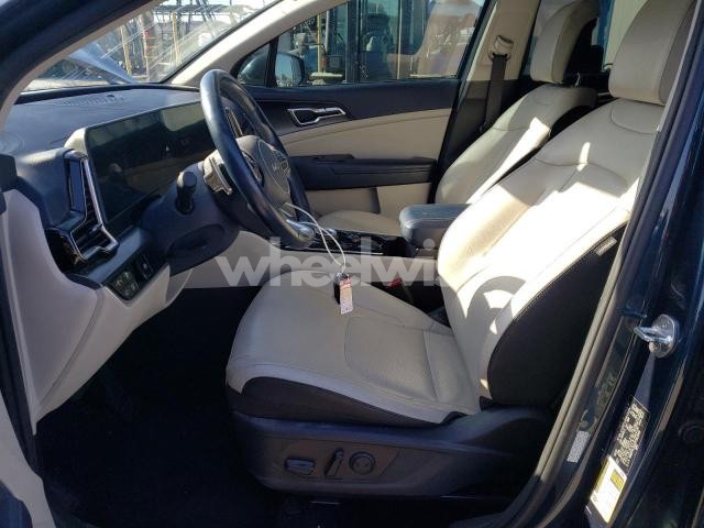Photo 2 of 2023 KIA SPORTAGE EX (VIN KNDPVCAG7P7013049)