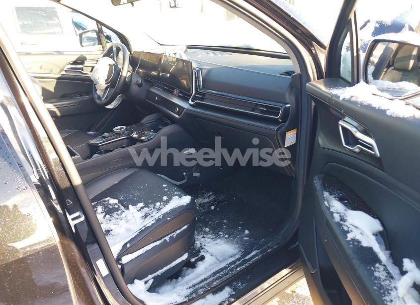 Photo 5 of 2023 Kia Sportage HYBRID EX (VIN KNDPVCAG7P7025489)