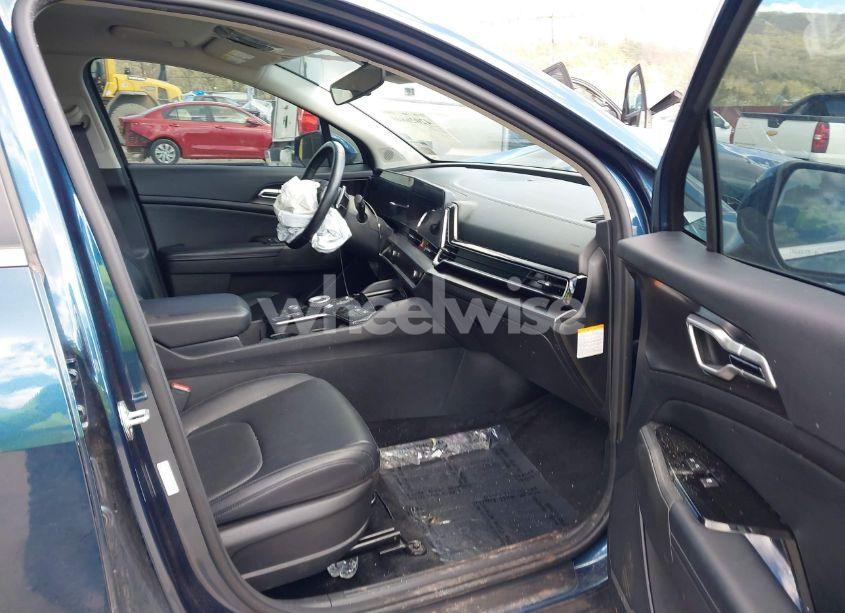 Photo 5 of 2023 Kia Sportage HYBRID EX (VIN KNDPVCAG9P7051155)