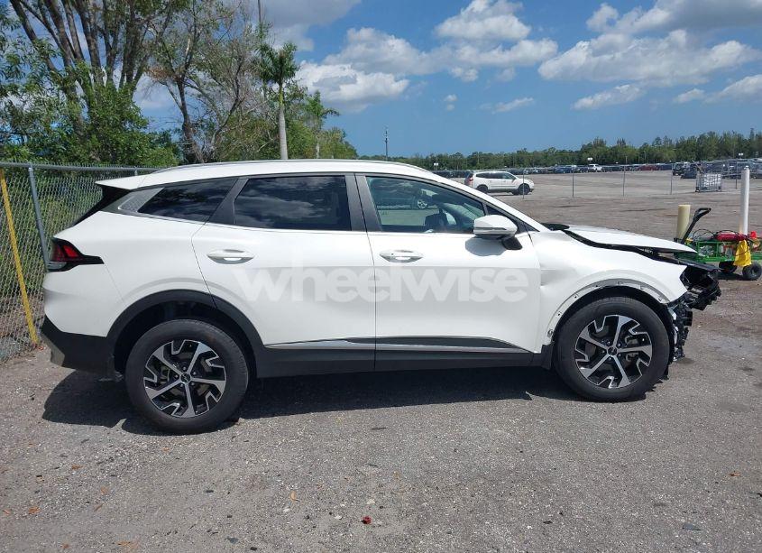 Photo 13 of 2023 Kia Sportage HYBRID EX (VIN KNDPVCAG9P7095057)