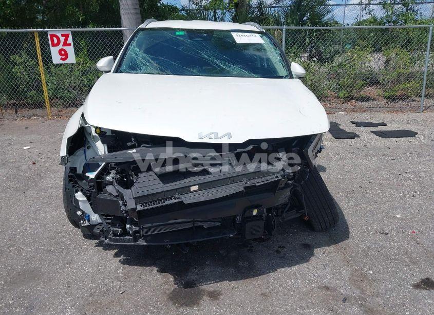 Photo 6 of 2023 Kia Sportage HYBRID EX (VIN KNDPVCAG9P7095057)