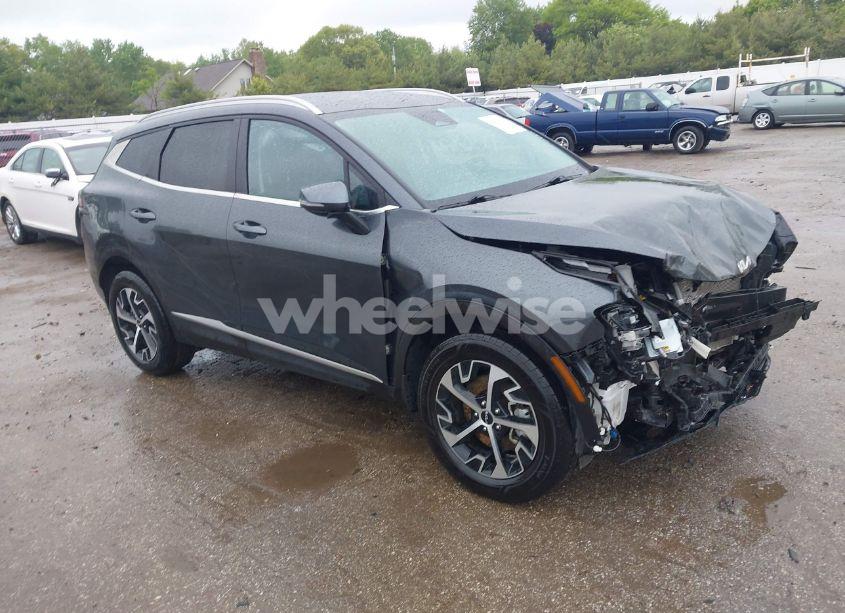 2024 Kia Sportage EX (VIN KNDPVCDF0R7216970) main photo