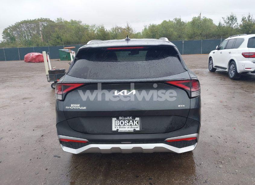 Photo 17 of 2024 Kia Sportage EX (VIN KNDPVCDF0R7216970)