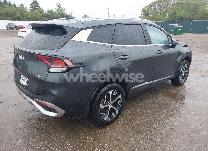 Photo 4 of 2024 Kia Sportage EX (VIN KNDPVCDF0R7216970)