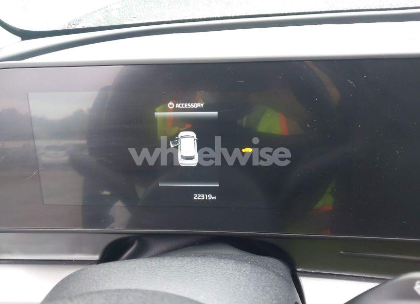 Photo 7 of 2024 Kia Sportage EX (VIN KNDPVCDF0R7216970)