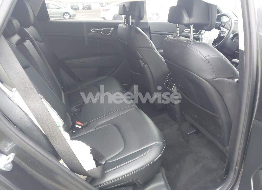 Photo 8 of 2024 Kia Sportage EX (VIN KNDPVCDF0R7216970)