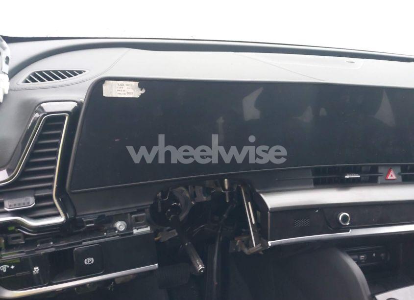 Photo 15 of 2024 Kia Sportage EX (VIN KNDPVCDF8R7268086)