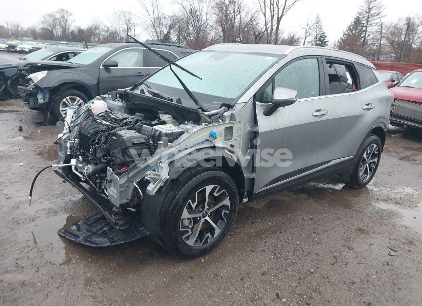 Photo 2 of 2024 Kia Sportage EX (VIN KNDPVCDF8R7268086)