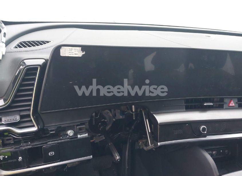 Photo 7 of 2024 Kia Sportage EX (VIN KNDPVCDF8R7268086)