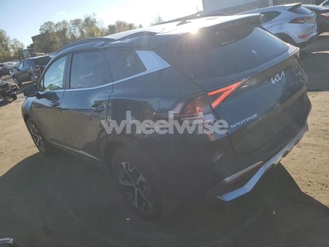 Photo 3 of 2024 KIA SPORTAGE EX (VIN KNDPVCDG1R7123738)