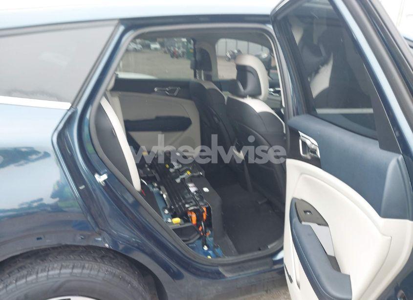 Photo 8 of 2024 Kia Sportage HYBRID EX (VIN KNDPVCDG1R7134514)