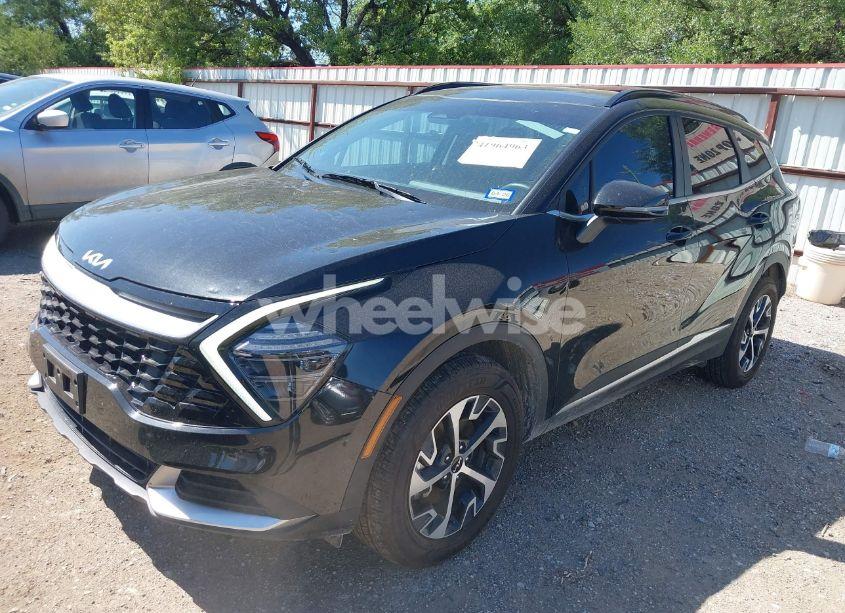 Photo 2 of 2024 Kia Sportage HYBRID EX (VIN KNDPVCDG1R7136182)