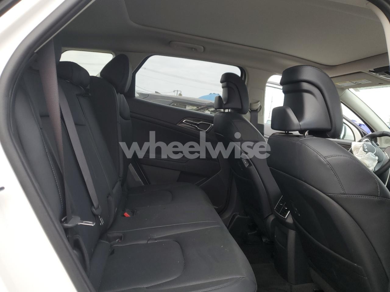 Photo 11 of 2025 KIA SPORTAGE EX (VIN KNDPVCDG3S7217903)
