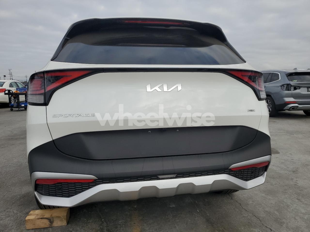 Photo 6 of 2025 KIA SPORTAGE EX (VIN KNDPVCDG3S7217903)
