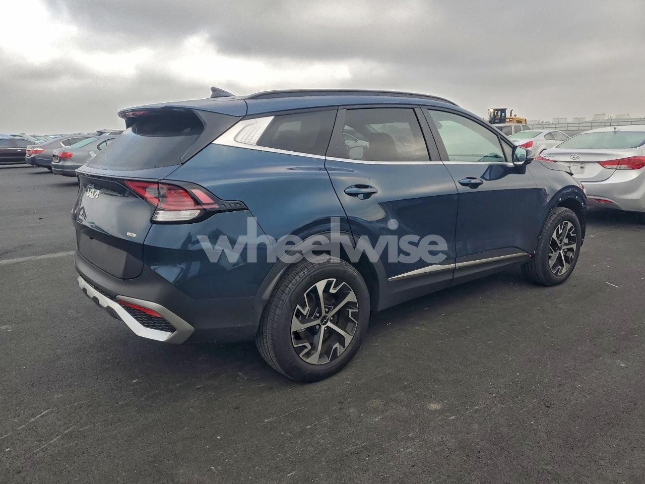 Photo 3 of 2025 KIA SPORTAGE EX (VIN KNDPVCDG5S7180191)