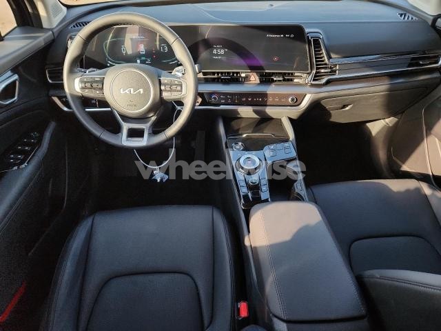 Photo 3 of 2025 KIA SPORTAGE EX (VIN KNDPVCDG6S7239779)